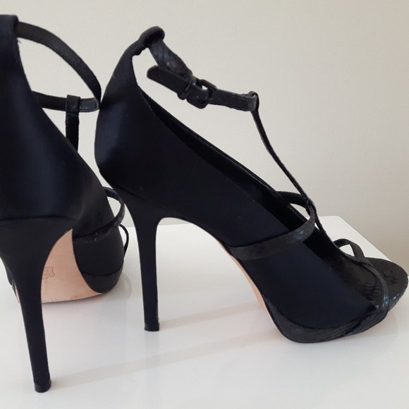 Heels - Picture 1 of 2